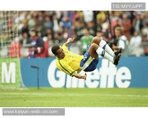 卡福传奇足球之路:从桑巴舞到绿茵场的荣耀与坚持 卡福传奇足球之路:从桑巴舞到绿茵场的荣耀与坚持