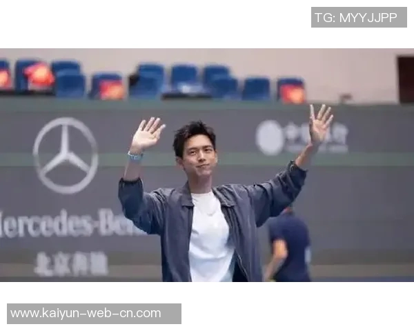 李现长相似的足球球星是谁 他在球场上的表现如何